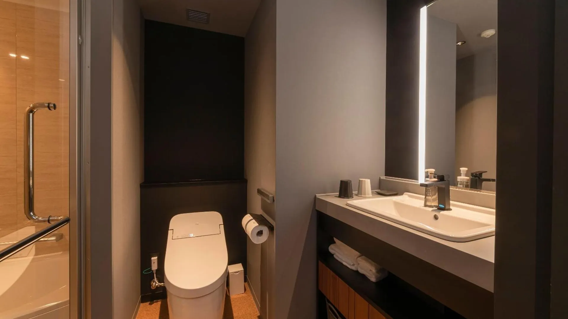 Hotel Keihan Namba Grande Osaka 4*,  Japan